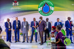 NIPS-2021-Day-3-PLENARY-SESSIONS-295