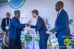 NIPS-2021-DAY-4_PLENARY-SESSIONS-258