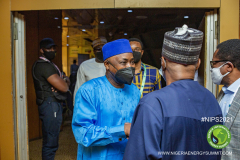 NIPS-2021-DAY-4_PLENARY-SESSIONS-327